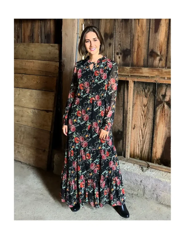 Robe à manches longues à imprimé floral, confectionnée dans un tissu doux et extensible.