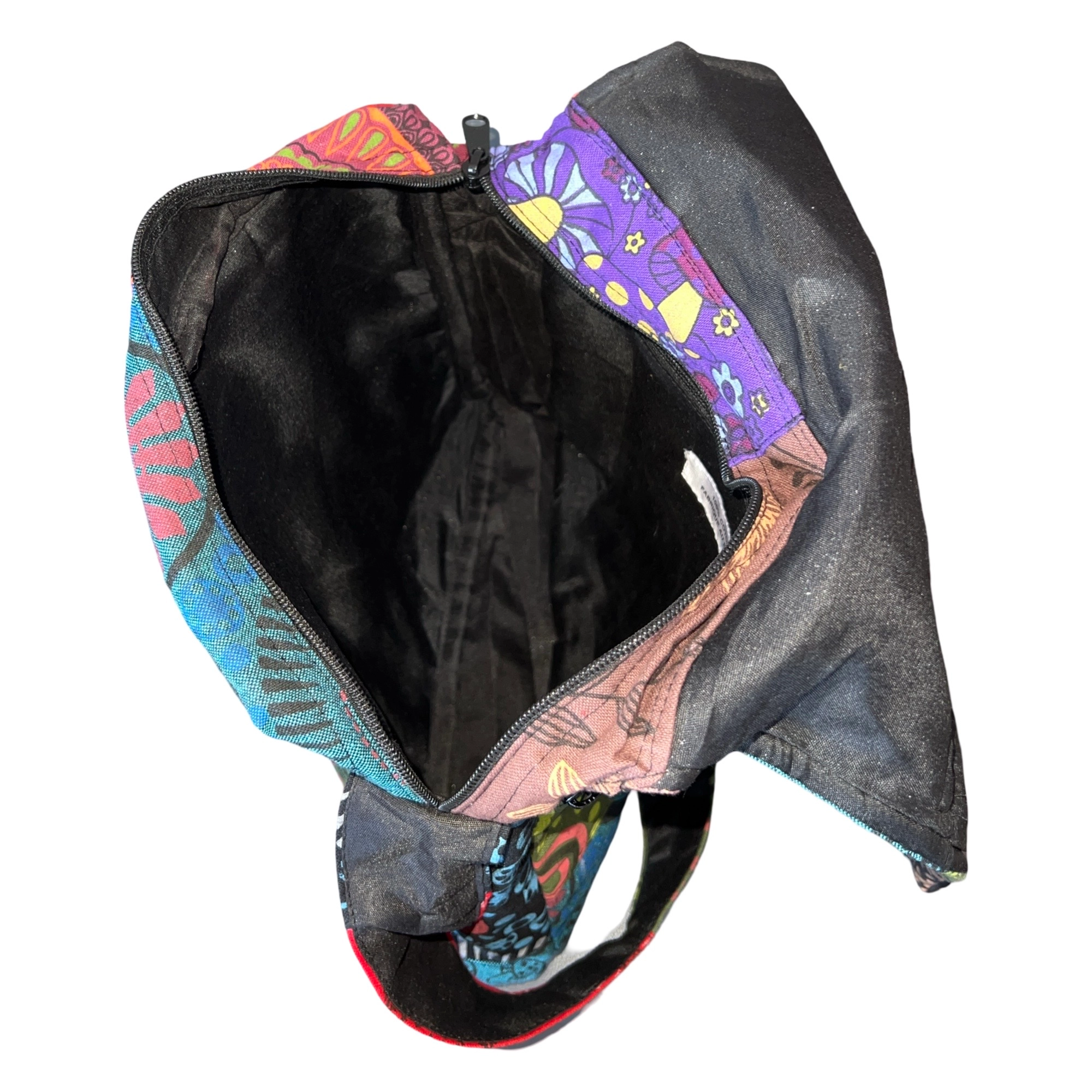 Intérieur du sac Macha patchwork doublé en coton noir – grande capacité et finitions soignées