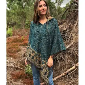 Poncho à capuche bohème vert